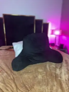 Snapshot of KarissaChantelle chatting on 12-22-24, 02:06 KarissaChantelle online show from 12-22-24, 02:06