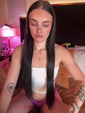 Snapshot of KarissaChantelle chatting on 06-16-26, 03:47 KarissaChantelle online show from 06-16-26, 03:47