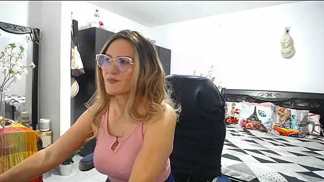 Xiimen online show from 01-29-25, 12:43