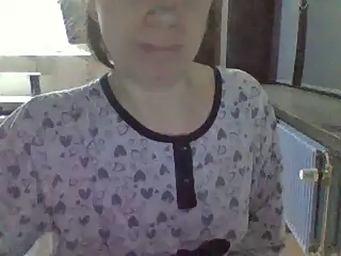 Snapshot of Moi_Lina chatting on 12-06-24, 12:02 Moi Lina online show from 12-06-24, 12:02