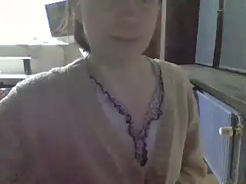 Snapshot of Moi_Lina chatting on 12-26-24, 11:57 Moi Lina online show from 12-26-24, 11:57