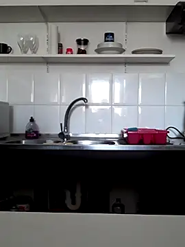 Snapshot of Moi_Lina chatting on 03-08-25, 03:13 Moi Lina online show from 03-08-25, 03:13