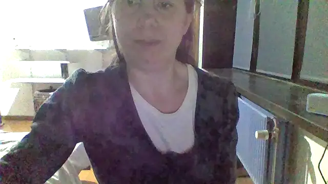 Snapshot of Moi_Lina chatting on 10-03-25, 10:07 Moi Lina online show from 10-03-25, 10:07