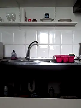 Snapshot of Moi_Lina chatting on 10-08-25, 01:20 Moi Lina online show from 10-08-25, 01:20