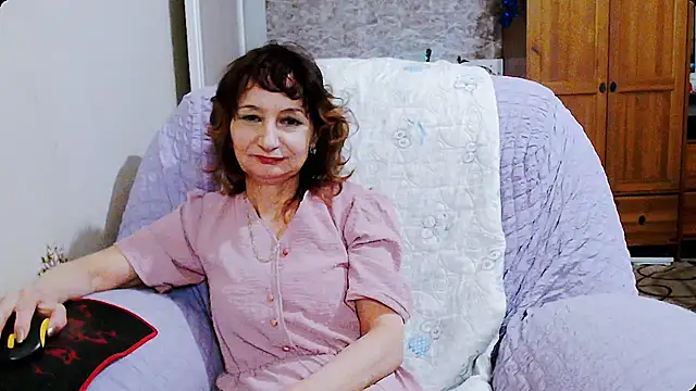 AnnieEltgant online show from 01-01-25, 02:31