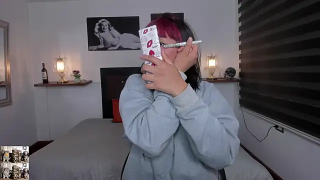 Snapshot of Mariana_Joness chatting on 01-06-25, 02:48 Mariana Joness online show from 01-06-25, 02:48