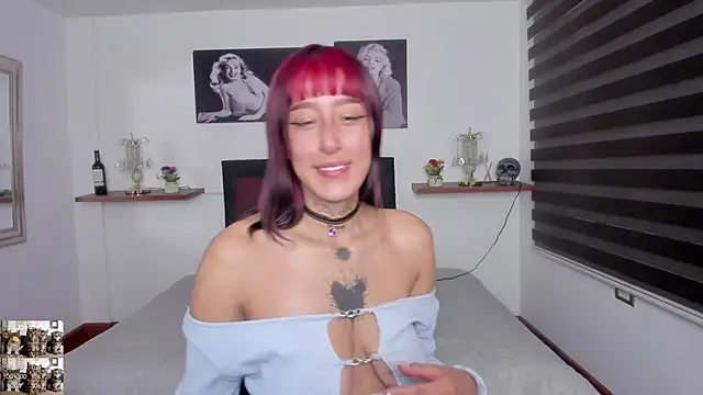 Snapshot of Mariana_Joness chatting on 01-17-25, 02:08 Mariana Joness online show from 01-17-25, 02:08