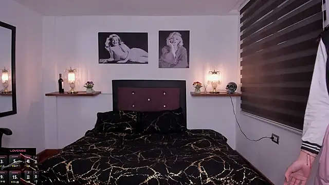 Snapshot of Mariana_Joness chatting on 10-09-25, 01:58 Mariana Joness online show from 10-09-25, 01:58