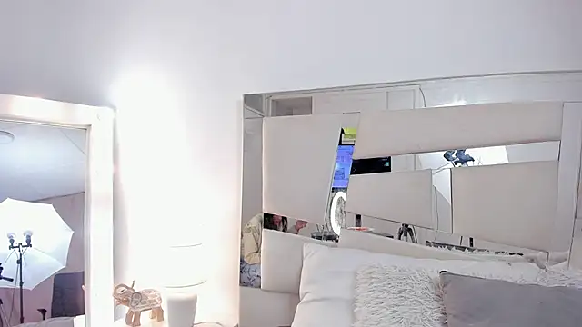 Snapshot of Mariana_Joness chatting on 01-14-26, 02:39 Mariana Joness online show from 01-14-26, 02:39