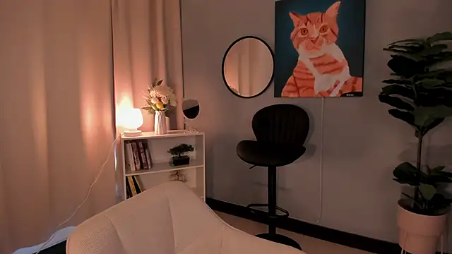 LiaPearce online show from 10-21-25, 12:06