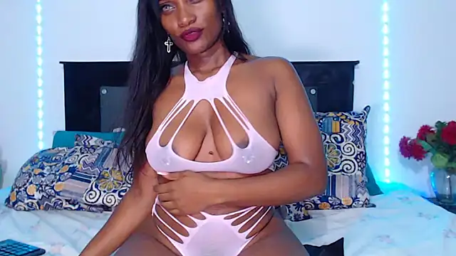 Snapshot of AdaraLink chatting on 12-29-24, 01:06 AdaraLink online show from 12-29-24, 01:06