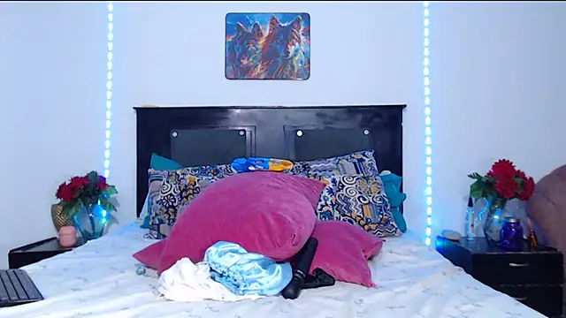 Snapshot of AdaraLink chatting on 09-21-25, 11:23 AdaraLink online show from 09-21-25, 11:23