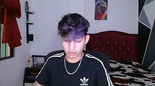 Snapshot of littlextreme chatting on 12-03-24, 03:09 littlextreme online show from 12-03-24, 03:09