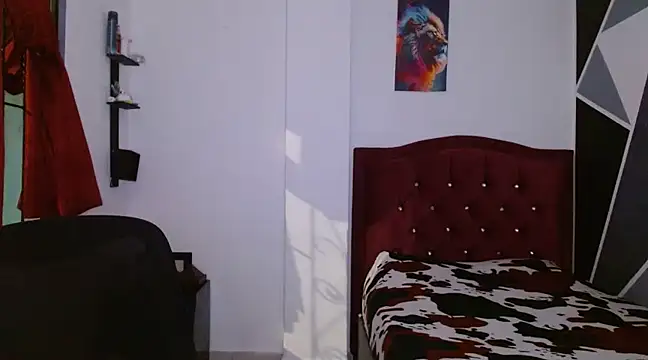 Snapshot of littlextreme chatting on 12-04-24, 12:30 littlextreme online show from 12-04-24, 12:30