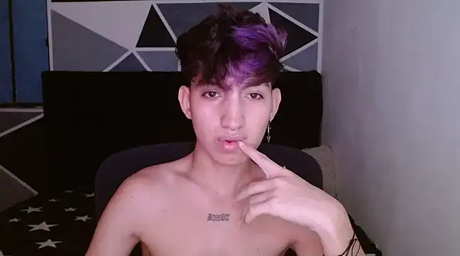 Snapshot of littlextreme chatting on 01-02-25, 03:37 littlextreme online show from 01-02-25, 03:37