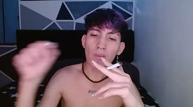 Snapshot of littlextreme chatting on 01-03-25, 07:16 littlextreme online show from 01-03-25, 07:16