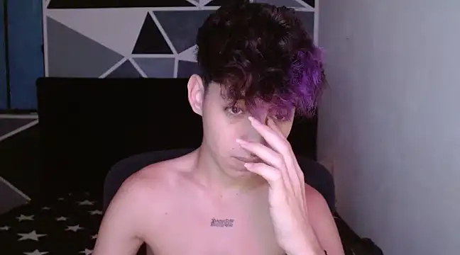 Snapshot of littlextreme chatting on 01-05-25, 05:51 littlextreme online show from 01-05-25, 05:51