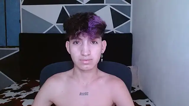 Snapshot of littlextreme chatting on 01-09-25, 11:24 littlextreme online show from 01-09-25, 11:24