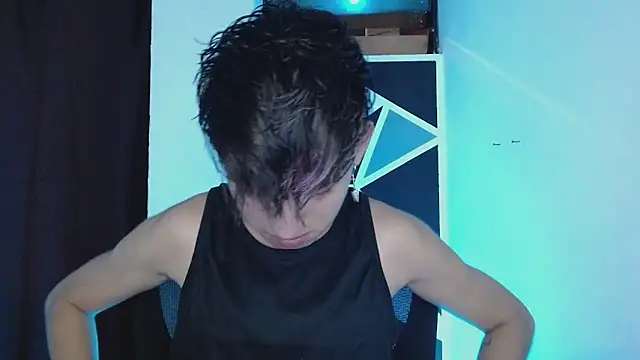 Snapshot of littlextreme chatting on 03-10-25, 01:01 littlextreme online show from 03-10-25, 01:01