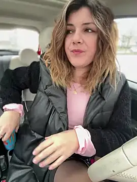 Snapshot of DaisyVibesss chatting on 01-19-25, 08:29 DaisyVibesss online show from 01-19-25, 08:29