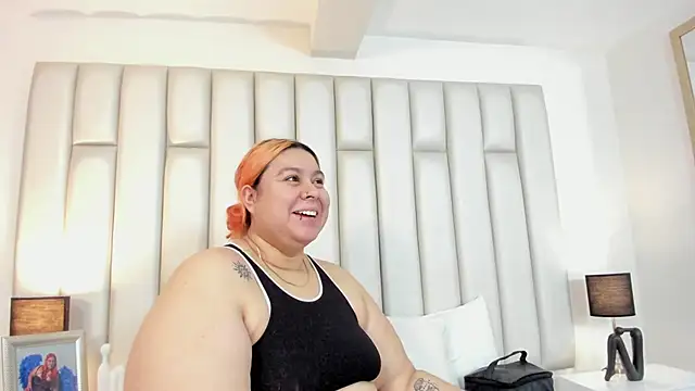 aandreaperez online show from 10-22-25, 11:43