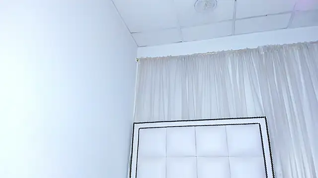 Kirara 22 online show from 05-27-26, 01:57