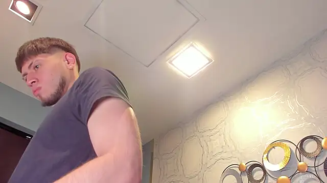 Snapshot of SebastianMaximoff chatting on 09-12-25, 12:05 SebastianMaximoff online show from 09-12-25, 12:05