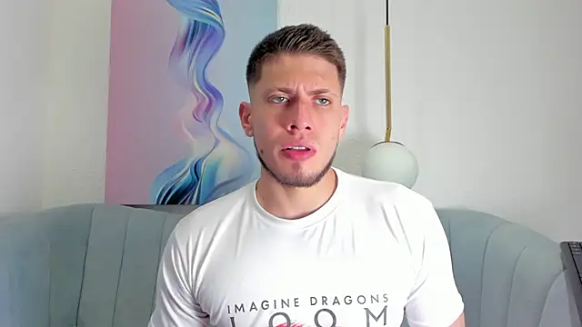 Snapshot of SebastianMaximoff chatting on 10-18-25, 04:41 SebastianMaximoff online show from 10-18-25, 04:41