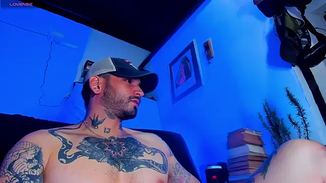 CamiloGray  online show from 02-20-25, 06:02