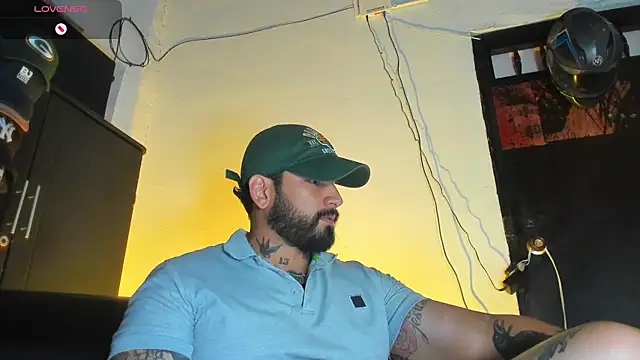 CamiloGray  online show from 12-17-25, 02:45