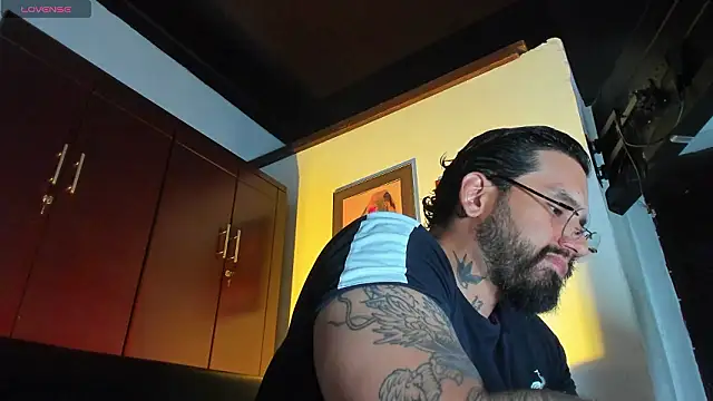 CamiloGray  online show from 02-11-26, 02:11