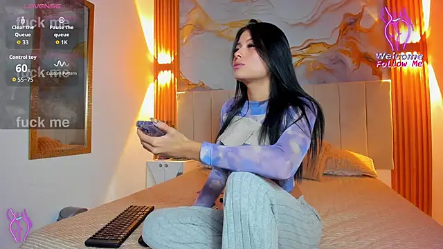 Snapshot of adda_mancini chatting on 10-24-25, 06:10 adda mancini online show from 10-24-25, 06:10