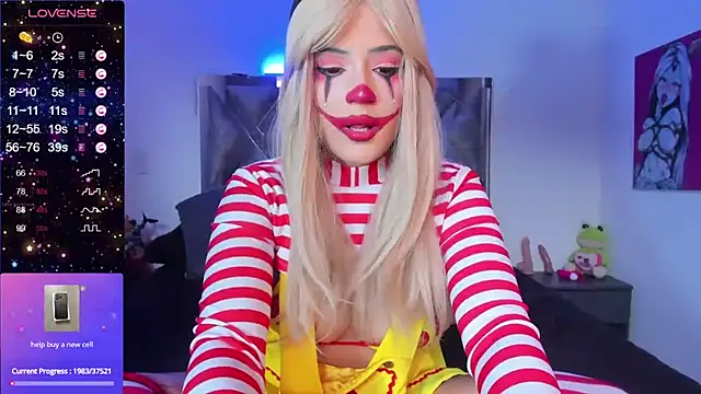 cutesarah  online show from 12-01-24, 09:04