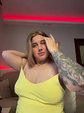 Emma meii online show from 10-22-25, 02:06