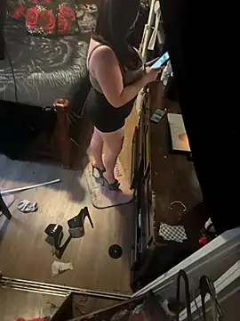 Snapshot of Cataleia21 chatting on 09-25-25, 07:39 Cataleia21 online show from 09-25-25, 07:39