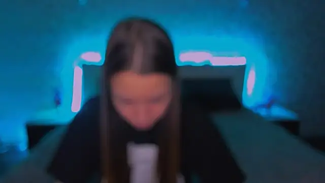 Snapshot of AlexaBarkley chatting on 12-04-24, 03:15 AlexaBarkley online show from 12-04-24, 03:15