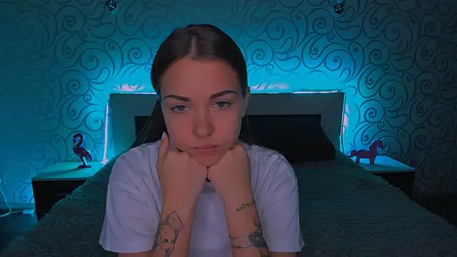 Snapshot of AlexaBarkley chatting on 12-12-24, 06:25 AlexaBarkley online show from 12-12-24, 06:25