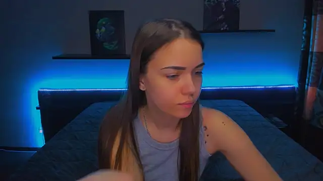 Snapshot of AlexaBarkley chatting on 01-20-25, 06:42 AlexaBarkley online show from 01-20-25, 06:42