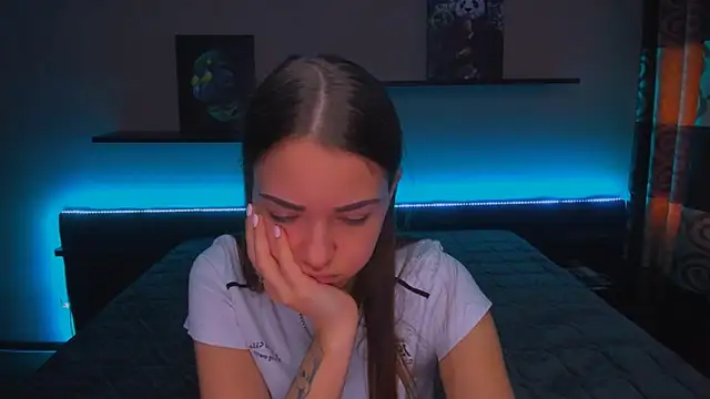 Snapshot of AlexaBarkley chatting on 01-28-25, 06:16 AlexaBarkley online show from 01-28-25, 06:16