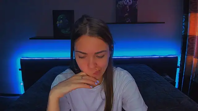 Snapshot of AlexaBarkley chatting on 02-28-25, 06:21 AlexaBarkley online show from 02-28-25, 06:21