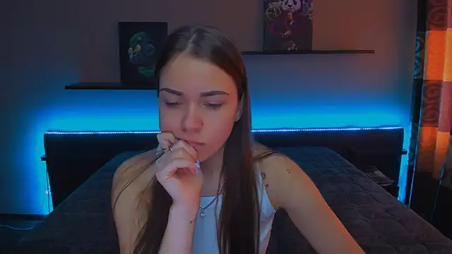 Snapshot of AlexaBarkley chatting on 03-13-25, 03:11 AlexaBarkley online show from 03-13-25, 03:11