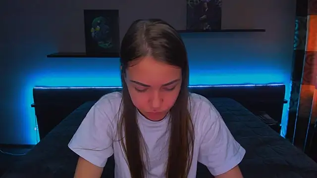 Snapshot of AlexaBarkley chatting on 03-19-25, 06:14 AlexaBarkley online show from 03-19-25, 06:14