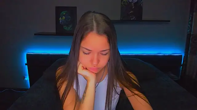 Snapshot of AlexaBarkley chatting on 10-16-25, 12:22 AlexaBarkley online show from 10-16-25, 12:22