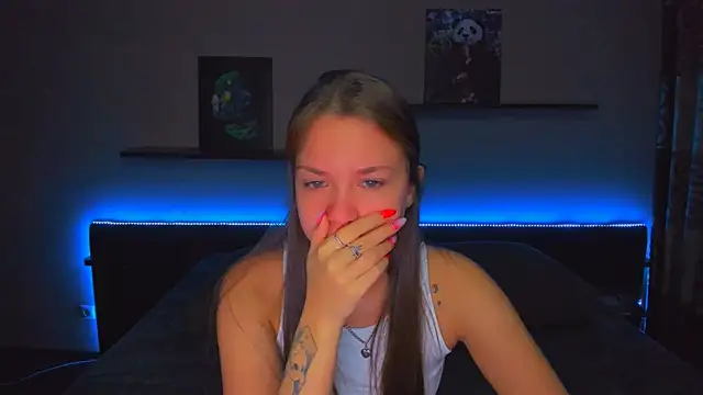 Snapshot of AlexaBarkley chatting on 01-07-26, 12:24 AlexaBarkley online show from 01-07-26, 12:24