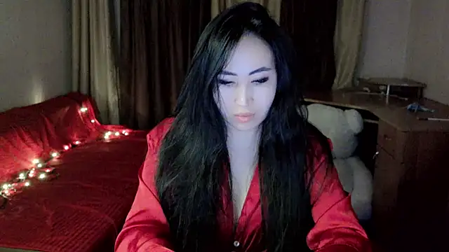 Snapshot of AsianQueens chatting on 02-20-25, 05:51 AsianQueens online show from 02-20-25, 05:51