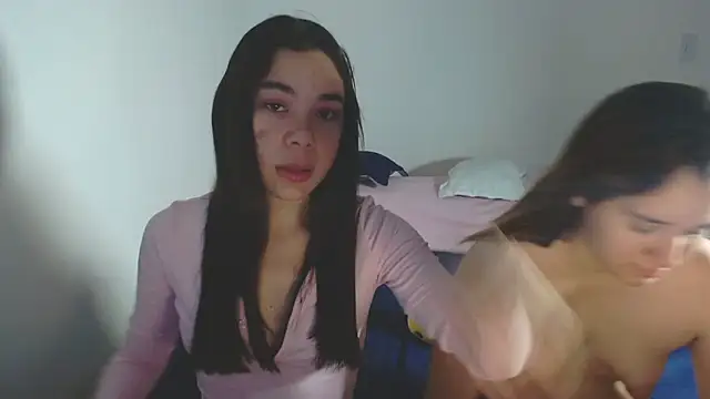 Snapshot of Gretten_wright chatting on 11-10-25, 07:35 Gretten wright online show from 11-10-25, 07:35