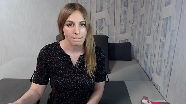 Snapshot of Pilly_green_ chatting on 02-06-25, 09:22 Pilly green online show from 02-06-25, 09:22