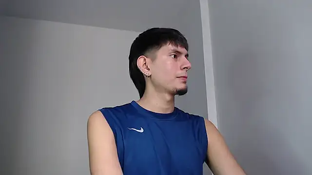 Snapshot of imdavo23 chatting on 11-10-25, 05:01 imdavo23 online show from 11-10-25, 05:01