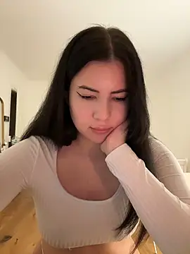 clairewntr online show from 01-15-25, 08:05