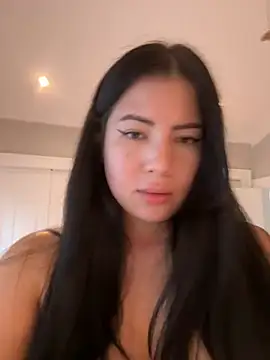 clairewntr online show from 02-05-25, 10:44